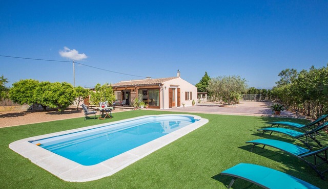 SHOSTALET - Beautiful country house with private pool in a rural environment. Free WiFi