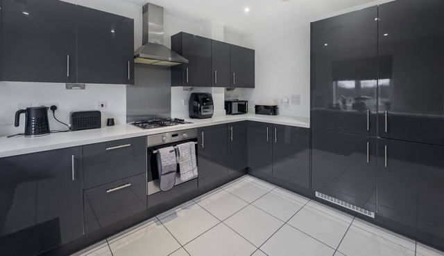 Sleeps 8 with Garden and Pet Friendly
