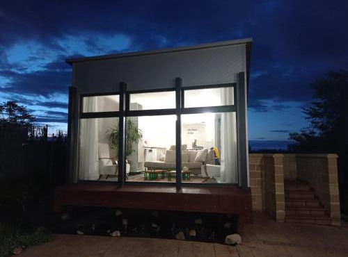 solar eclipse house