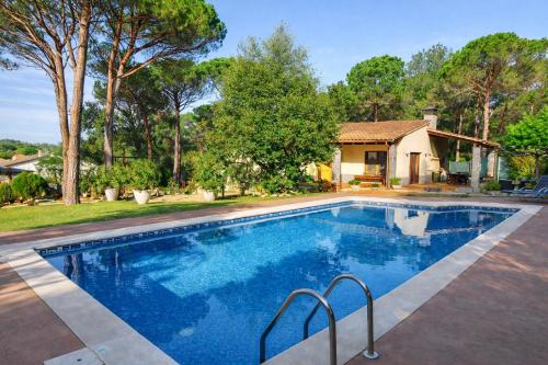 Spacious Countryside Costa Brava Relax
