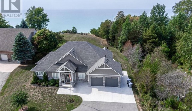 Spacious Modern Lake House with Private Beach