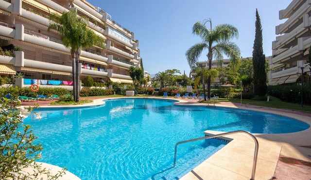 Spacious Modern Penthouse Guadalmina, San Pedro