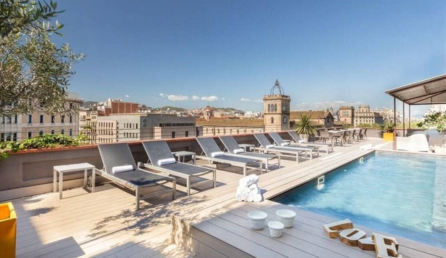 Spaciousness and luxury in the center