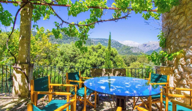 Spectacular mediterranean villa with private pool, A /C and WIFI