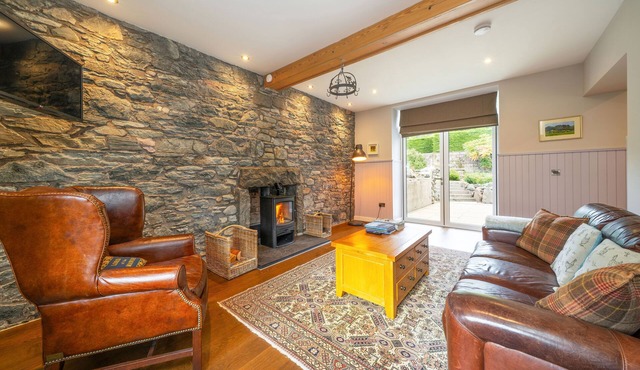 Stables Cottage - a cottage that sleeps 2 guests in 2 bedrooms
