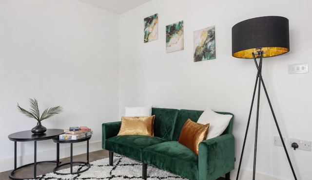 Stonebridge House Apartment