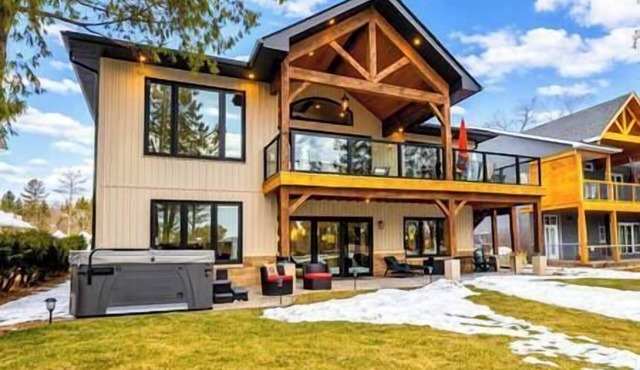Stonehedge Lakehouse - Hot Tub - Pool Table