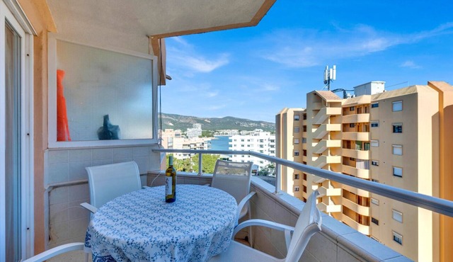 Studio with 4 Seats overlooking the Sea