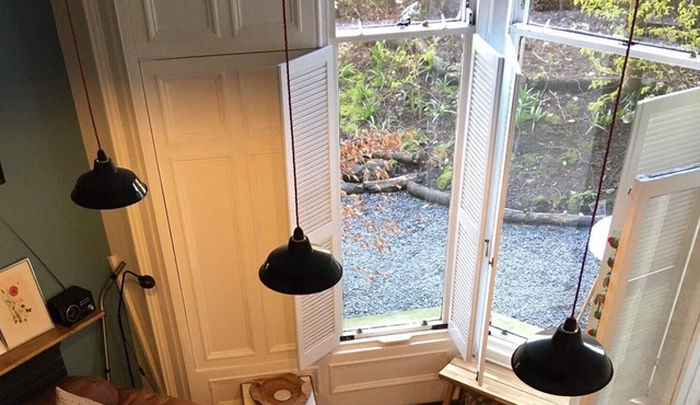 Stunning, bright property in beautiful West End