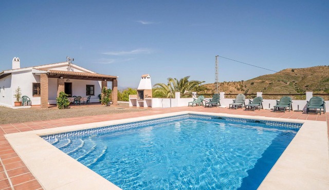 Stunning home in Almachar