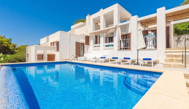 Stunning home in Cala Mandia