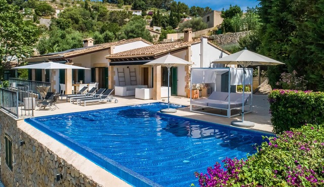 Stunning home in Galilea with private swimming pool, can be inside or outside