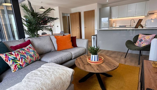 Stylish 1 Bedroom Apartment in Central Ashford