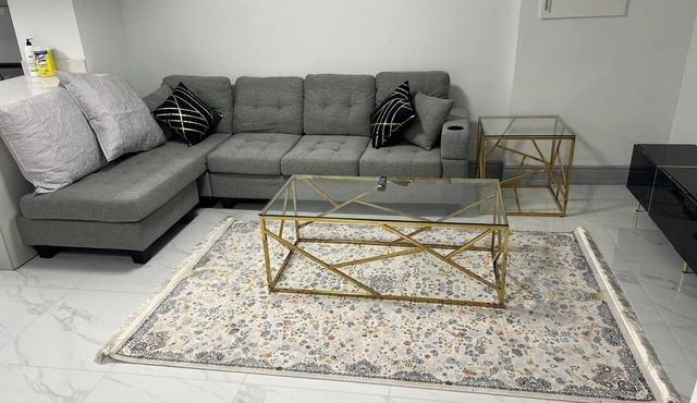 Stylish 1BR + Den Apartment | Sleeps 5 | Separate Ent. & Comfort with Parking