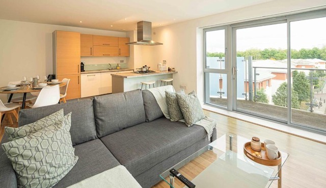 Stylish 2-Bed with Stunning View
