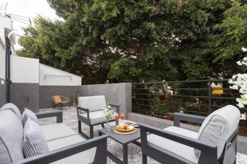 Sunnyland Teresitas Beach House 2