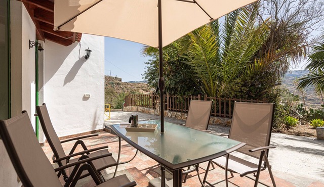 Sunset Views Terrace 2BR Cave House - Parking