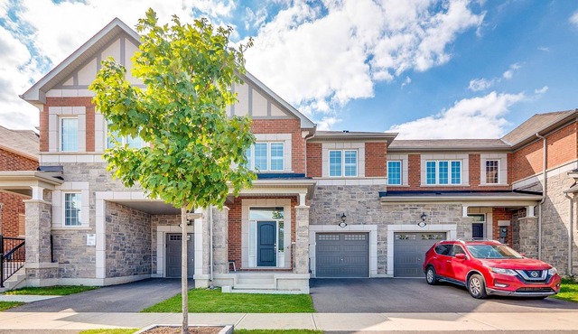 "Temporary Tranquility Awaits: 3-Bedroom Townhome in Milton, Ontario