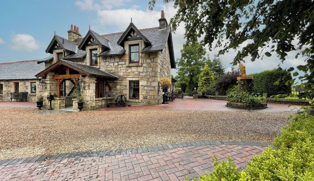 Tennox Farm House - UK36254