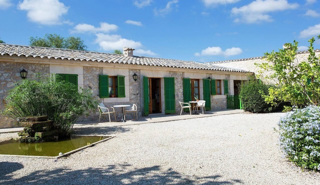 Terraced House in Mallorca with Pool