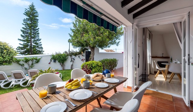 Tetuan 40 - El Oasis de Capistrano!