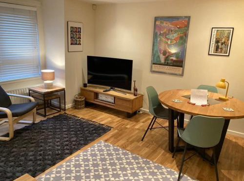 The Art Flat Woodlands
