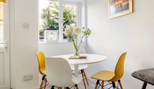 The Bonnie Stay Garden Apartment
