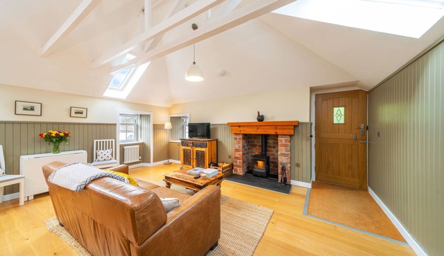 The Granary - an apartment that sleeps 2 guests in 1 bedroom