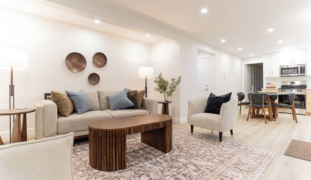 The Water Street Suite | New 2-Bed Suite | Steps to Downtown Elora