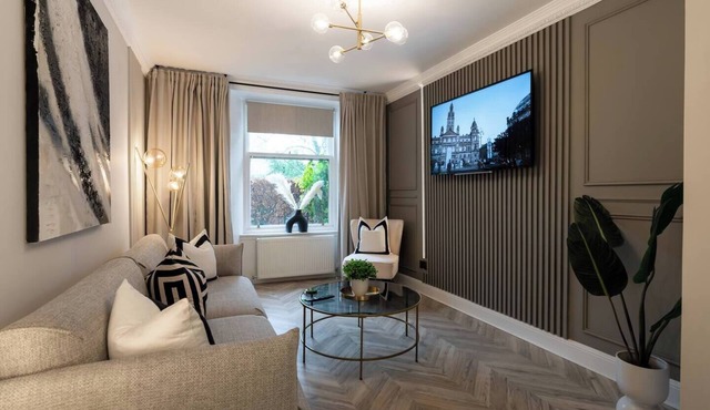 The Wilton Suite - Your Private 5* Escape!