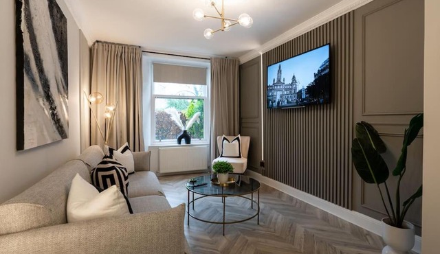 The Wilton Suite - Your Private 5* Escape!
