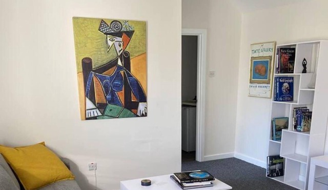 TownHouse - Sleeps 6 - Parking - Garden