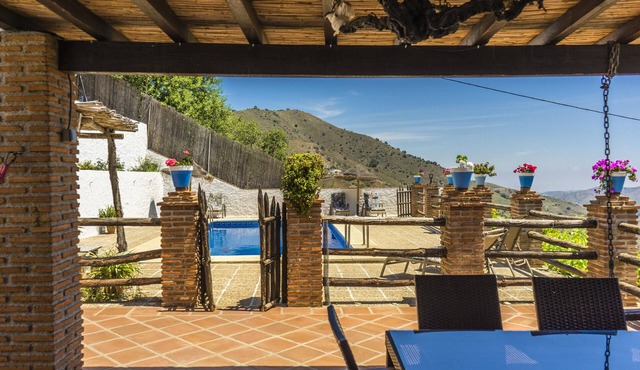 Traditional andalusian house/Long winter vacation offers !