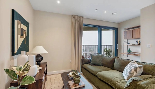 Tranquil Stay in East London
