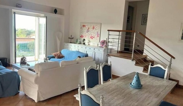 Traverse 8 - Bright villa between sea and nature, near the airport