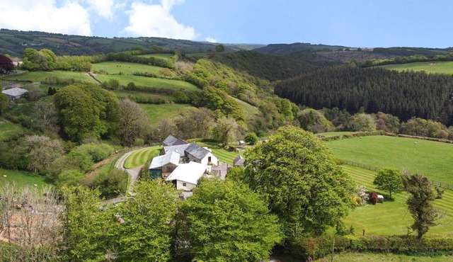 Two Exmoor Cottages with Hot Tub | Sleeps 10