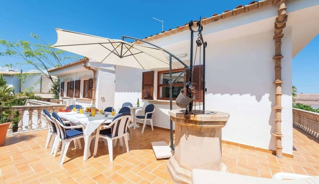UllÀs - Apartment In Marina Manresa. Free Wifi