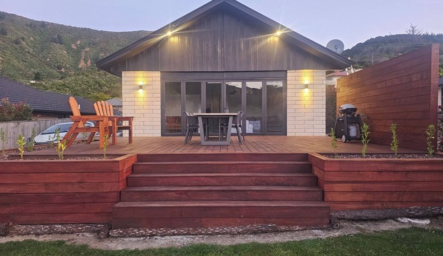 Unwind in beautiful Waikawa — your perfect coastal hideaway