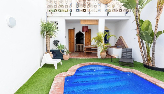 Vacation Home 'El Patio Andaluz' with Beautiful Interior, Heated Pool, Wi-Fi & AC