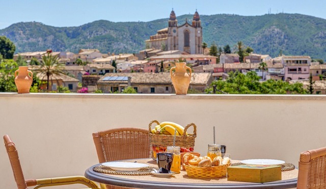Vacation Home "Hermanas Femenias" in Mallorca’s Beautiful Countryside with Mountain View