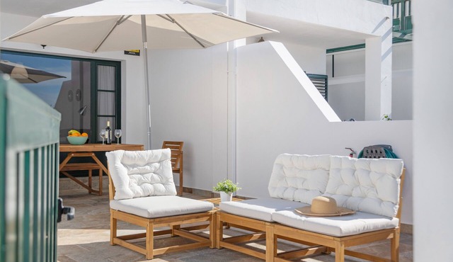 Vacation Home 'Sin Prisa, Con Brisa' with Private Terrace, Shared Garden and Wi-Fi