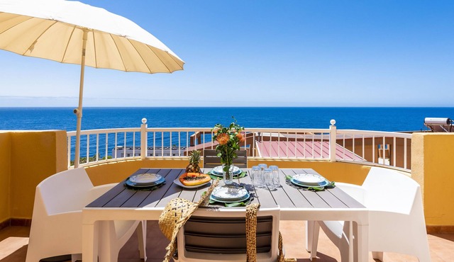 Vacation Rental "Triplex junto" On the Beach & with Shared Pool