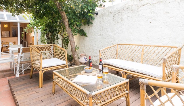 VIL·LA MONTURIOL- house in the center of Llafranc-Costa Brava