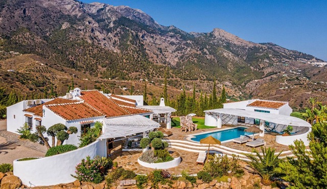 Villa Adaline - Five Bedroom Villa, Sleeps 10