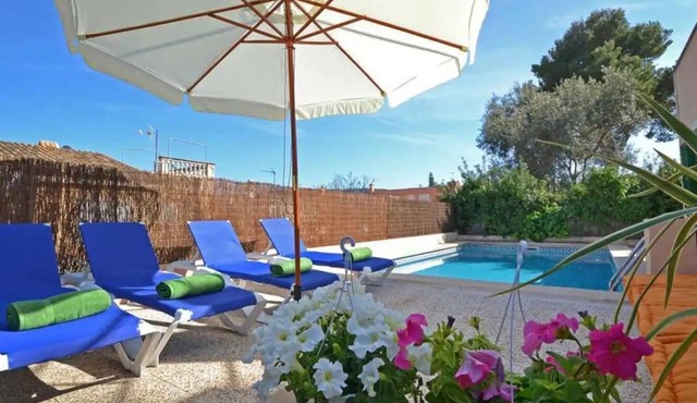 Villa 'Benestar' with Private Pool, Wi-Fi and Air Conditioning