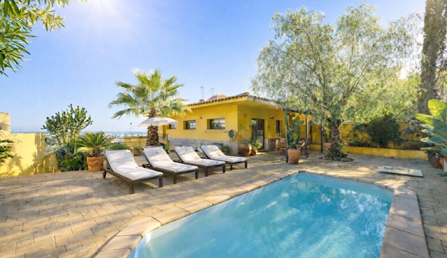 Villa Botanica - cosy holiday home with private po