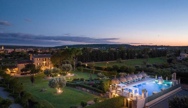 Villa 'Cas Metge Matas' with Private Pool, Wi-Fi and Air Conditioning