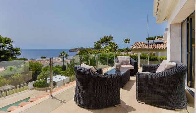 Villa Cabrera Stylish luxury villa with wonderful sea views and heated pool