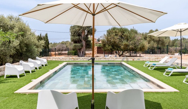 Villa 'Can Bellmunt' with Pool, Garden, Terrace & Wi-Fi