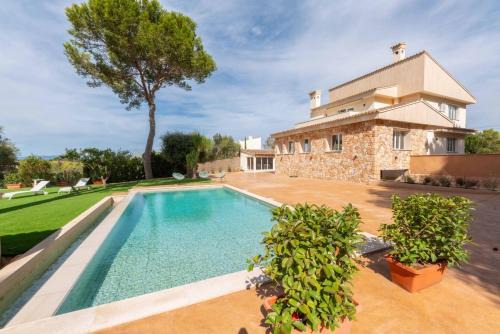 Villa Can Luciana with Private Pool near Palma